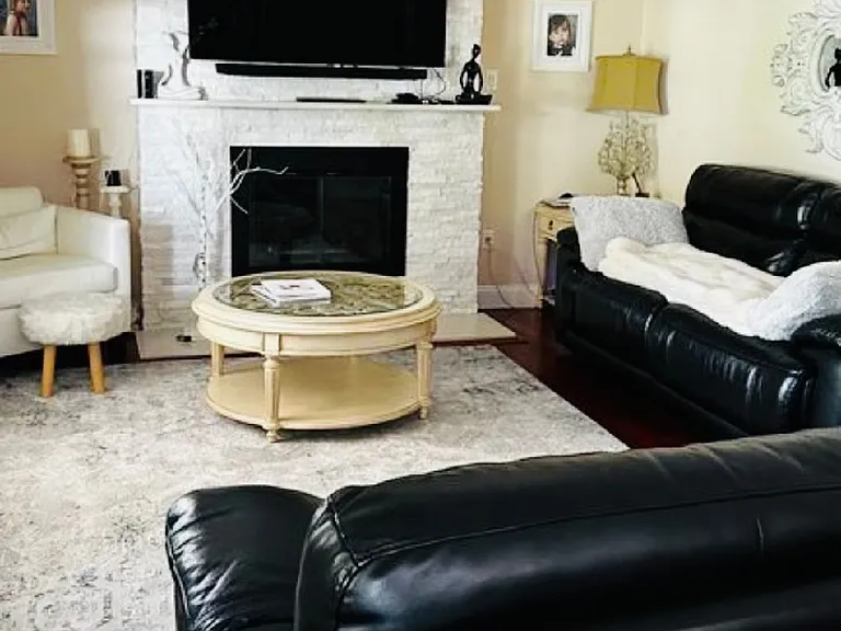 34 Addington Dr — Photo 15