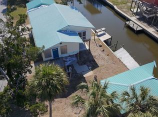 88 E 8th Ave, Horseshoe Beach, FL 32648