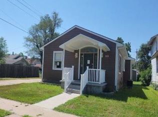 515 W 12th Ave, Hutchinson, KS 67501
