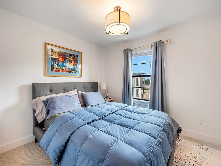 2042 S Holly St #1 — Photo 15