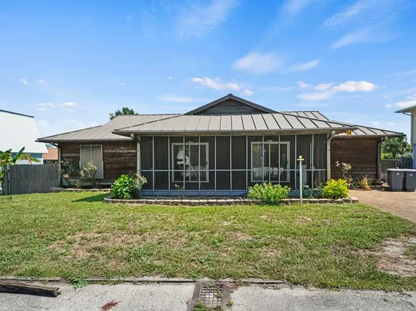 54 Oak Ave, Mexico Beach, FL 32456