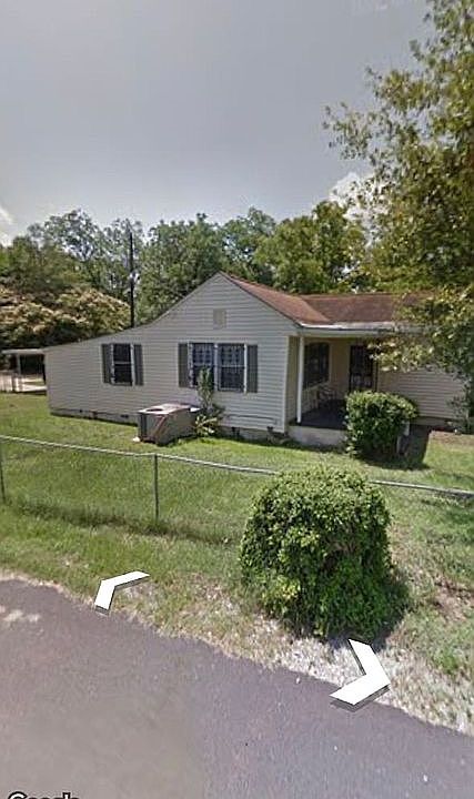 1st image of 896 Crawford St NE