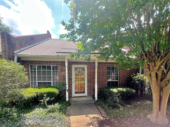 2420 Stone Hollow Dr, Brenham, TX 77833