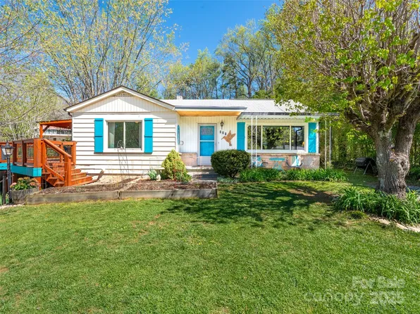 234 Monte Vista Rd, Candler, NC 28715