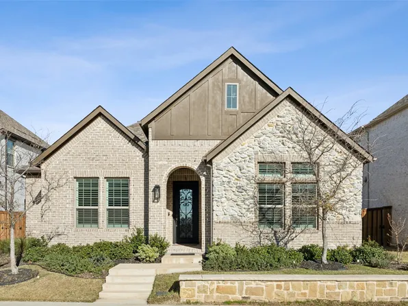 12674 Royal Oaks Ln, Farmers Branch, TX 75234