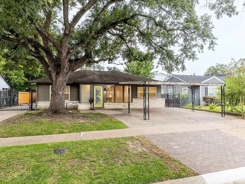 1422 Hewitt Dr