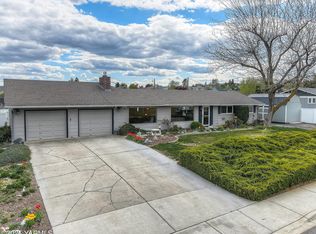 180 Weems Way, Selah, WA 98942