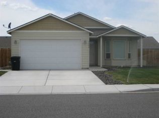5406 Grant Ln, Pasco, WA 99301