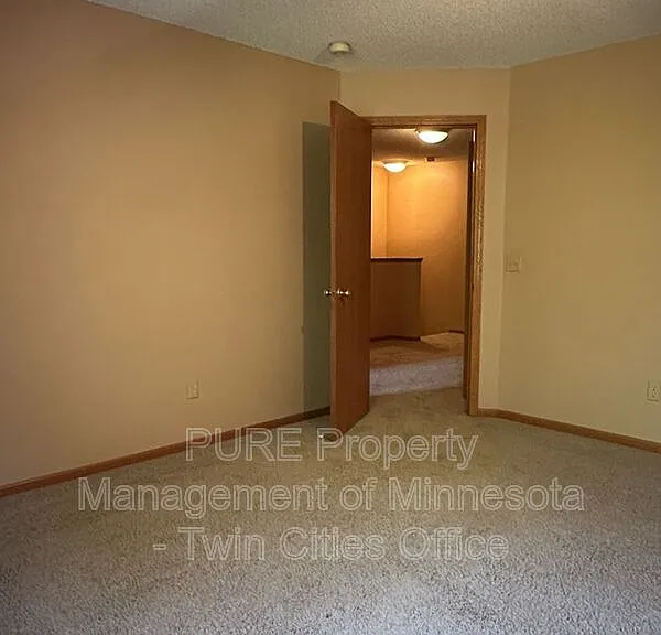15644 Garrett Dr — Photo 12
