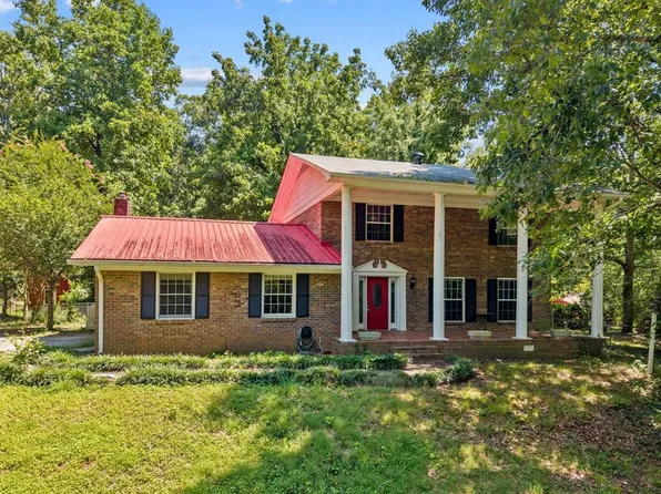 95 Van Buren Dr, Dalton, GA 30721