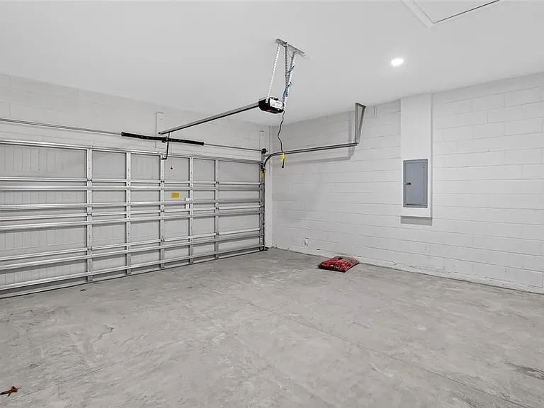 8162 N Maltese Dr — Photo 24
