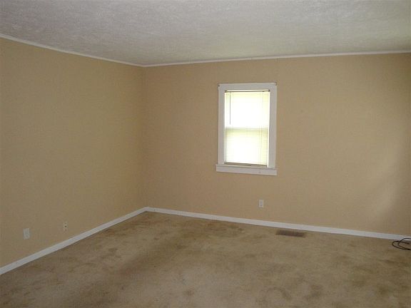 5th image of 1402 N Greenview Ave