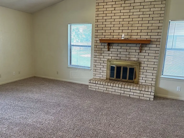3319 Westrim Dr — Photo 5