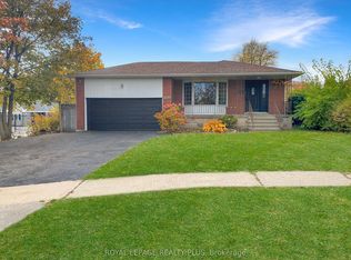 1604 Clarkson Rd N, Mississauga, ON L5J2X2