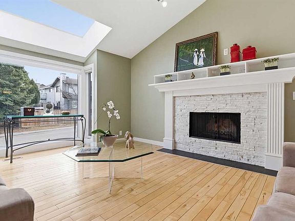 4th image of 11219 E 27th St SW