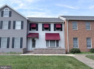 3585 Carnoustie Dr, Chambersburg, PA 17202