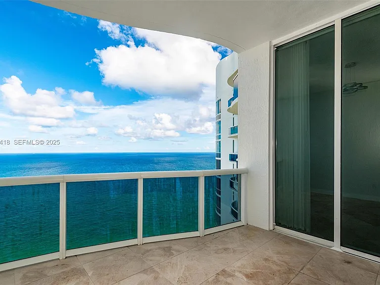 16001 Collins Ave #4104 — Photo 2