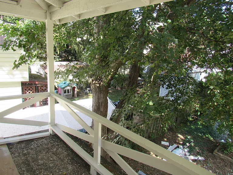 1031 Collinwood Ave — Photo 18