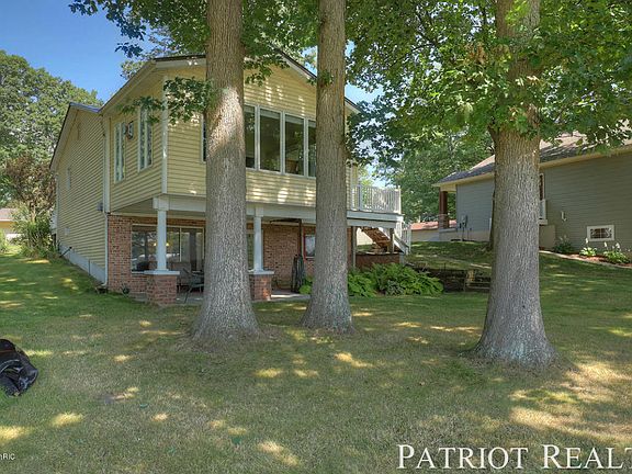 3rd image of 9002 Deer Point Dr