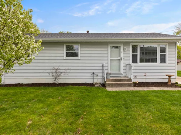 1504 Whitney Blvd, Belvidere, IL 61008