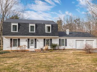 2314 Saint Bedes Ct, Reston, VA 20191