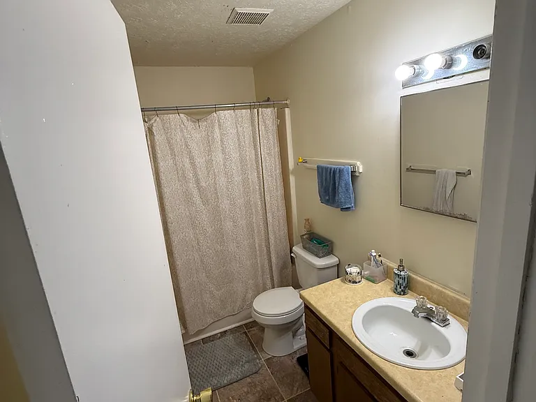 524 Calhoun St #30 — Photo 6