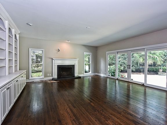 5th image of 4517 Grandfathers Ln