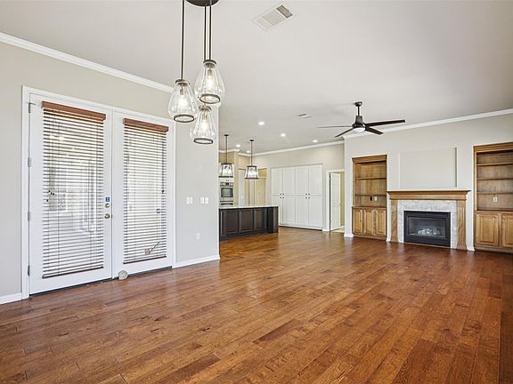 3rd image of 106 Whippoorwill Way