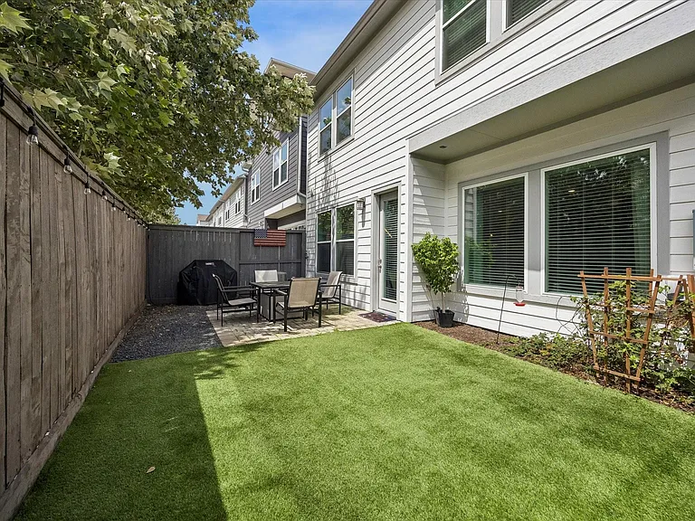 1415 Biondo Way — Photo 19