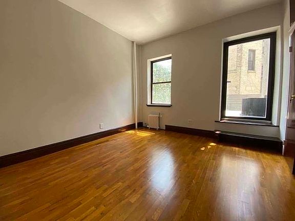 4th image of 24 W 125th St #25A