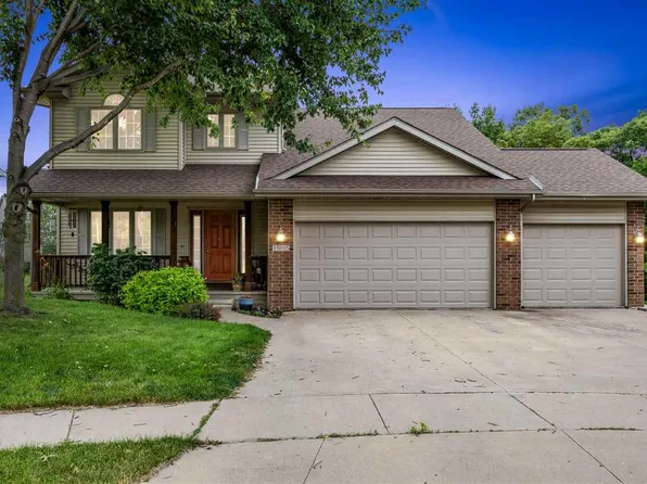 1995 Ashlynd Dr, Coralville, IA 52241