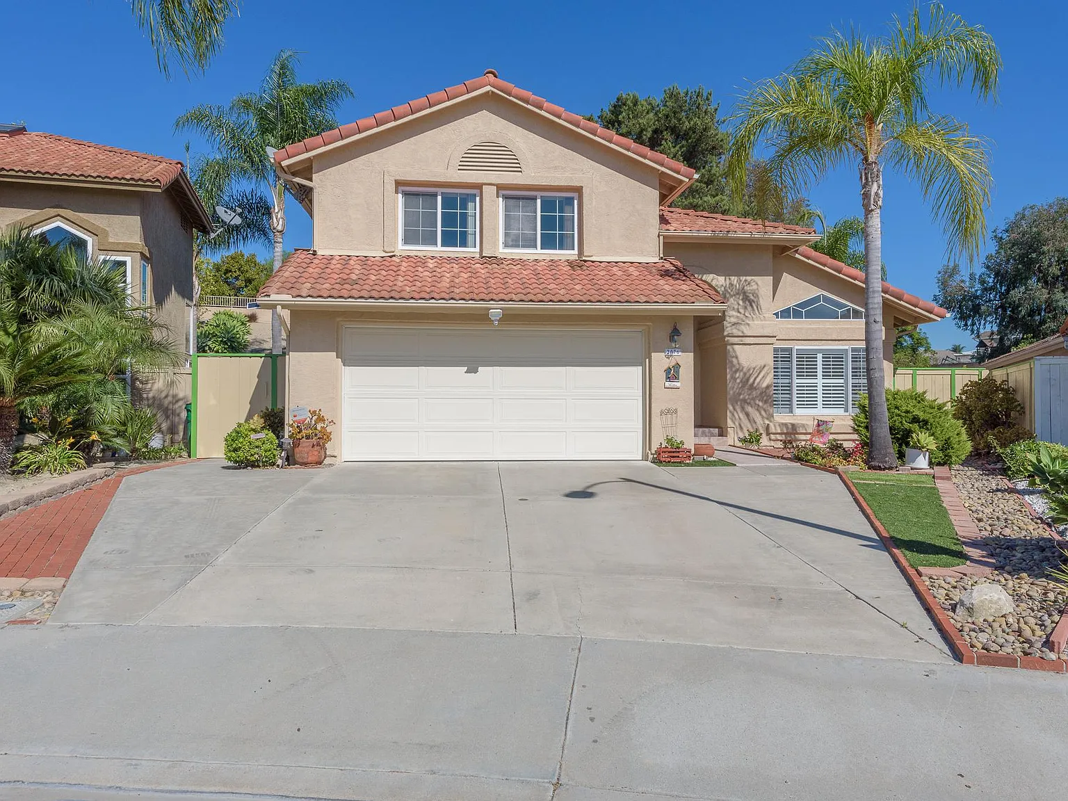 3 bed, 1938 sqft, $4,100 — Photo 1