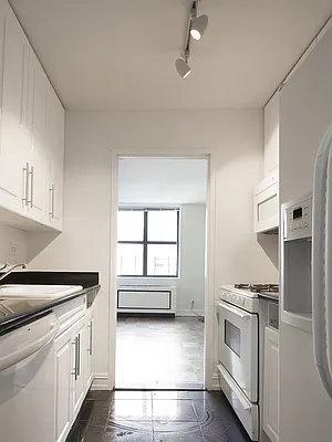 Rented by Zumper Inc | media 24