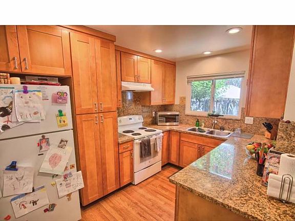 3rd image of 4075 Alberstone Dr