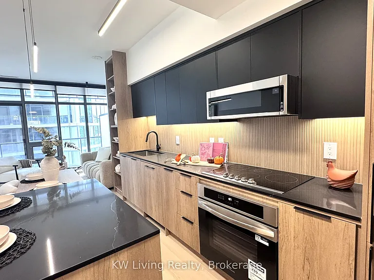 33 Charles St E #2301 — Photo 3