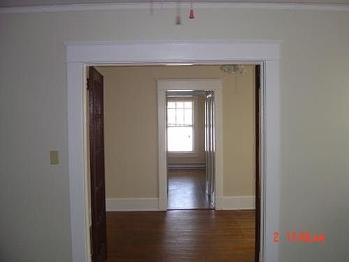 5th image of 918 Lexington Ave APT A