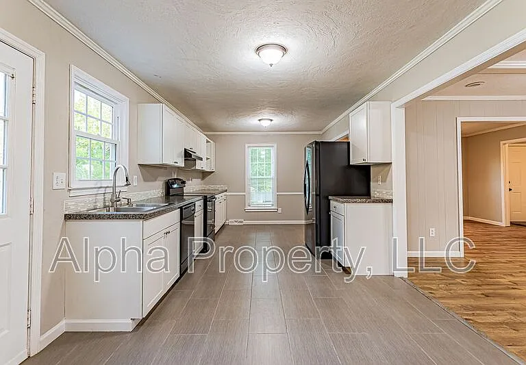 111 Canebrake Dr — Photo 9