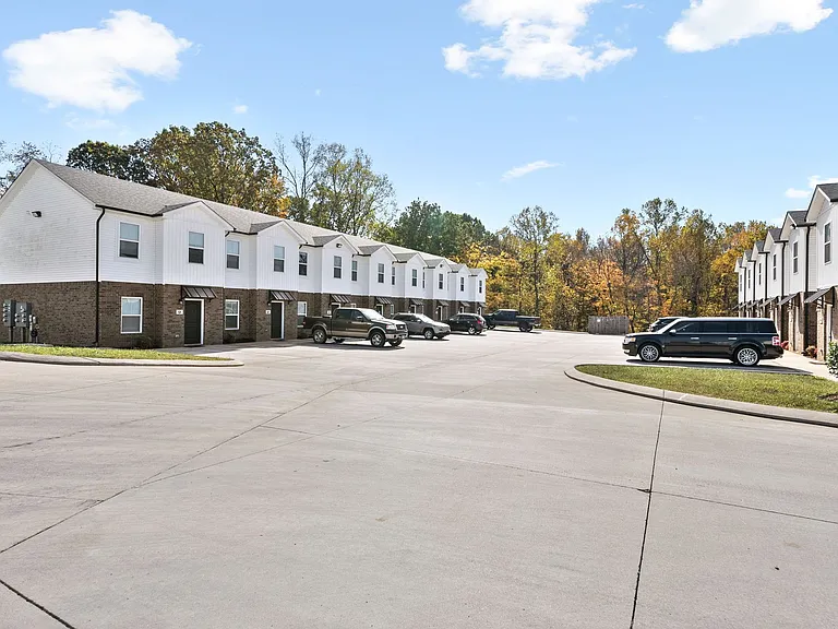Alto Luxury Townhomes — Photo 32