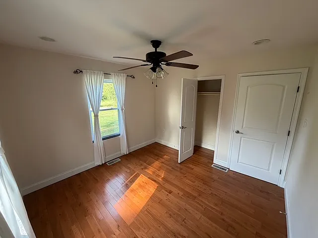 12 Sunnyside Dr — Photo 6