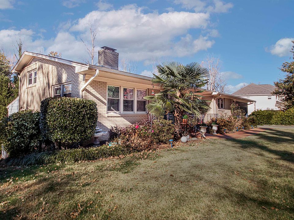 1st image of 103 Forest Dr