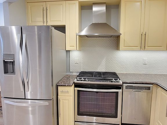 2nd image of 23-31 31st Dr #1F