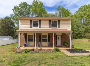 4013 Oak Ridge Dr, Winston Salem, NC 27105