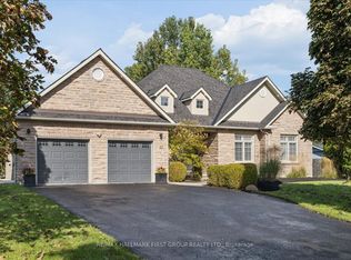 33 Deerfield Dr, Hamilton, ON K9A4J9