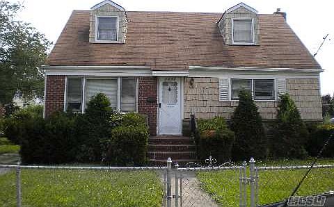 1st image of 2793 James St