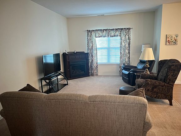 5th image of 1901 Eastfield Dr