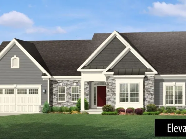 25 Loretta Ln #25, South Lyon, MI 48178