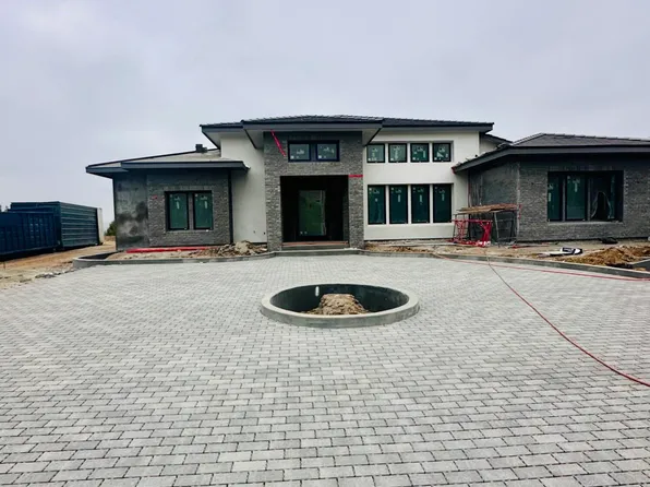 279 Crestview Ave, Camarillo, CA 93010