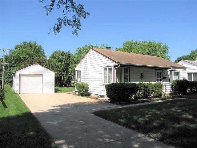 1st image of 124 Fairview Blvd