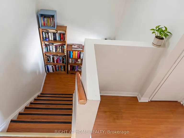 1050 Stainton Dr #201 — Photo 9