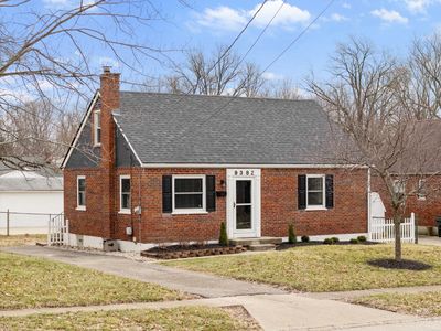 9382 Raven Ln, Blue Ash, OH, 45242